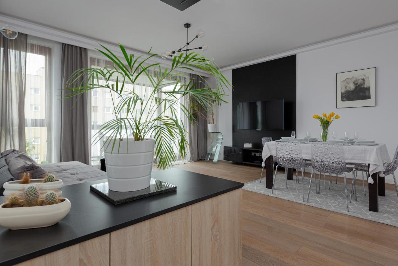 Ogrodowa Modern Apartment By Noclegi Renters Warsawa Bagian luar foto